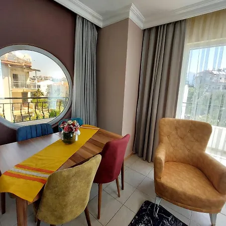 Hotel Summer Rose Side