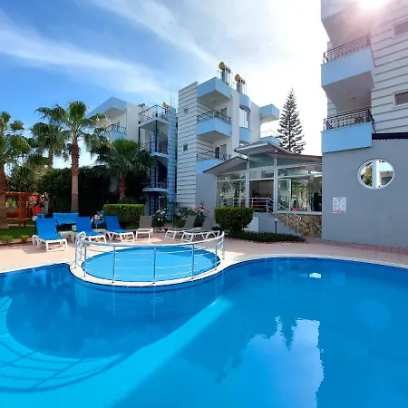 Summer Rose Hotel 3*