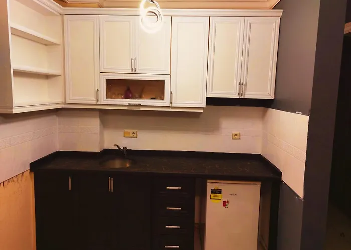 Ξενοδοχείο Summer Rose 3*