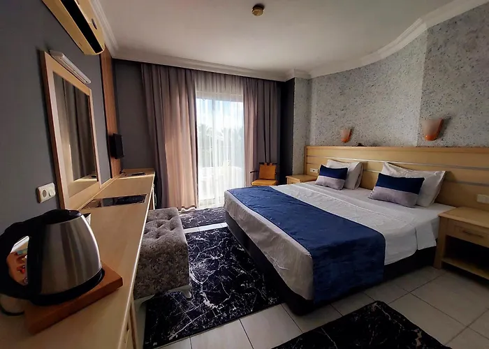 Summer Rose Hotel Side