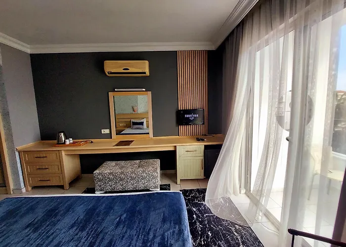 Hotel Summer Rose 3*